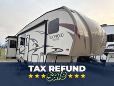2017 Forest River ROCKWOOD SIGNATURE ULTRA LITE 8289WS
