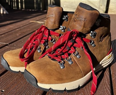 NWOB Danner Mountain 600 Leaf GTX Leather Hiking Boots Women US 9 Grizzly Brown