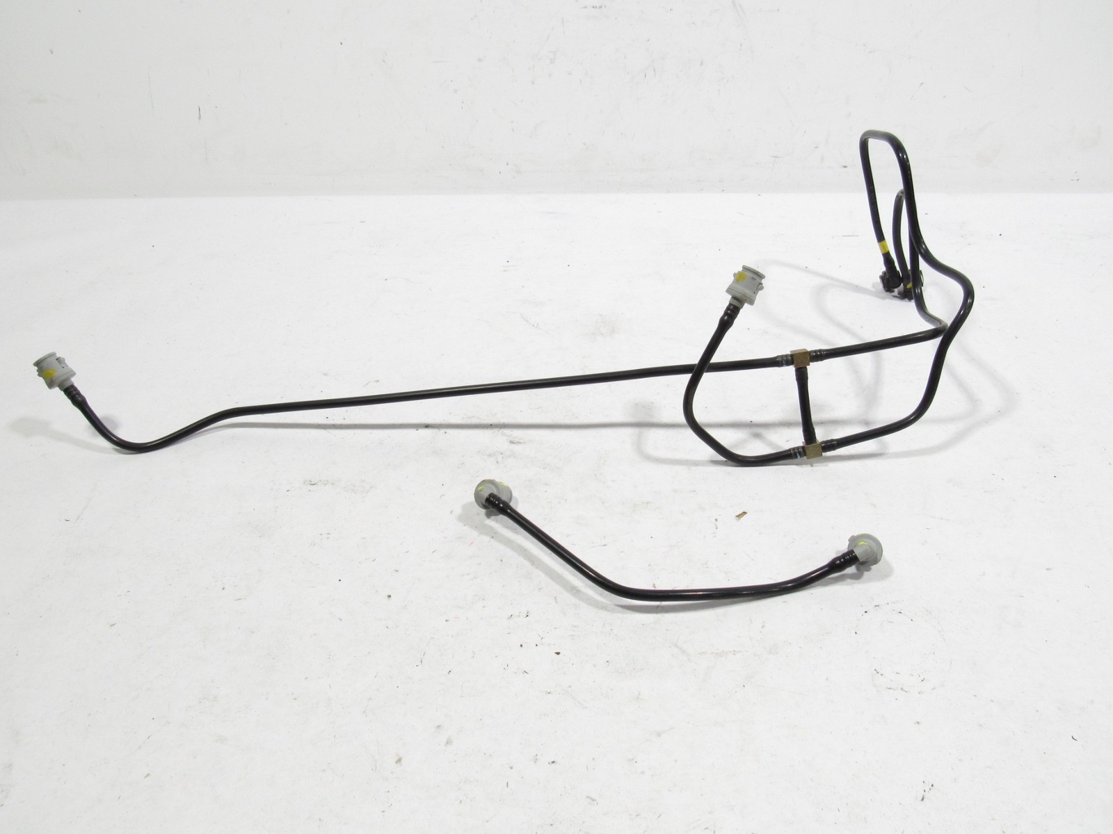 02-06 Maserati Coupe GT 2004 Fuel Pipe Line Tube Hose Set ;