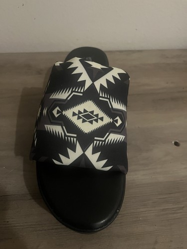 Crazy Train Wm’s SZ 6 Platty Platform Aztec Slides Black-And-White - Picture 5 of 10