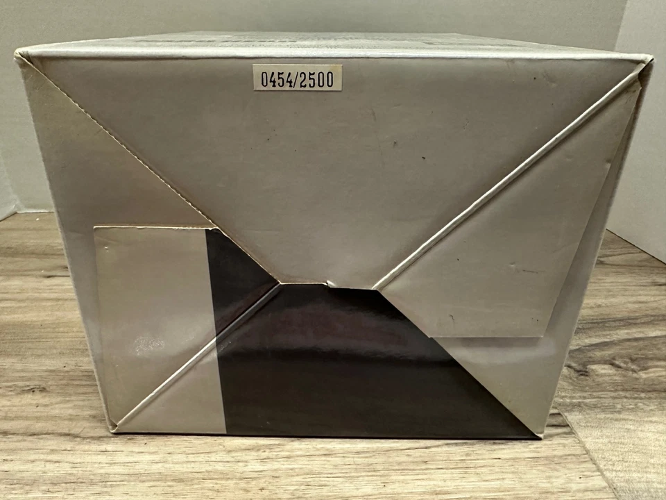 Hard Hero Marvel X-Men Professor X Maquette Limited Statue /2500 NEW - Image 3 of 3