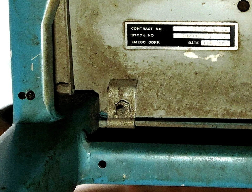 SILLA MCM, Emeco Navy Officers #1022, Vintage Moderna, 4 Disponibles, 33"t Foto 2 de 4