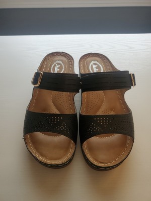 Italina Black Slide Sandals Size 37 Or US 6 comfort classic casual
