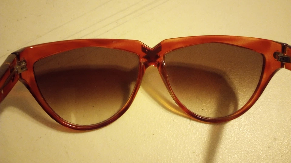 Gafas de sol Laura Biagiotti P31 ojo de gato de gran tamaño marco Italia 62[]6 126 mm para mujer Foto 4 de 4