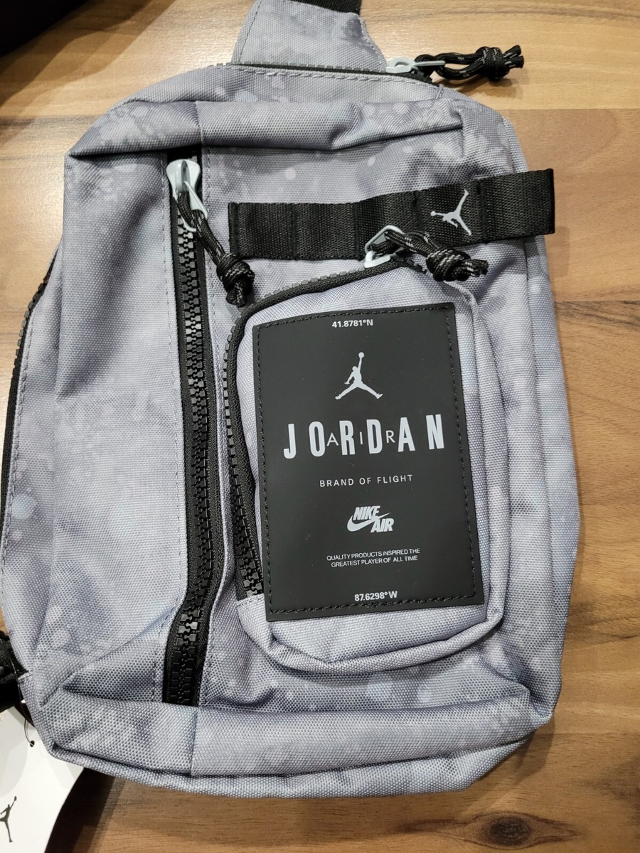 NWT Air Jordan Hesi Crossbody Bag (3L) Sling Bag, Travel