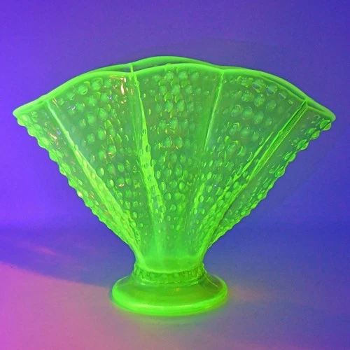 Fenton Uranium Art Glass Fan Vase 11” Vaseline Topaz Yellow Opalescent Hobnail