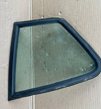 1984-91 Porsche 944 Rear Left Driver Side Quarter Window Glass Oem 1984-91 Porsche 944 Rear Left Driver Side Quarter Window Glass Oem