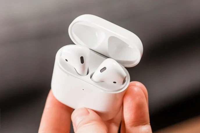 Apple AirPods Pro 2nd Generation Authentic with MagSafe Apple Warranty - Image 3 of 4