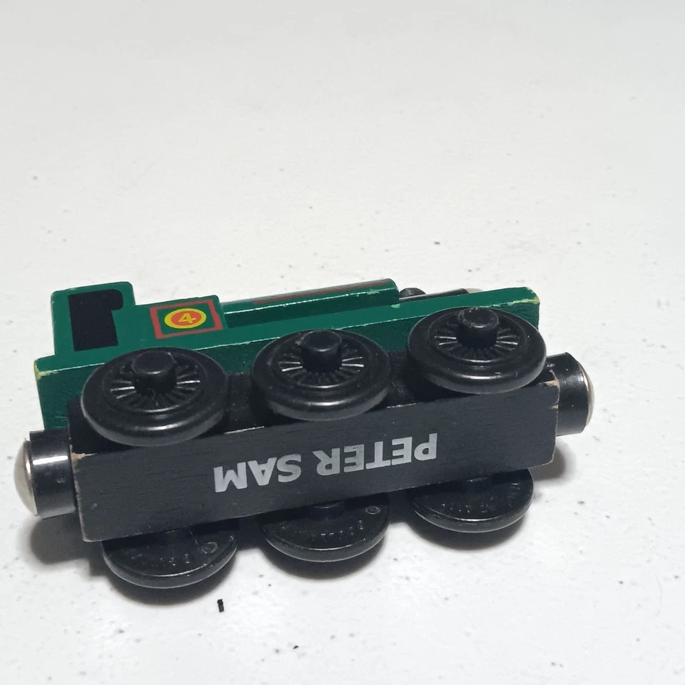 VTG 2000 Thomas Wooden Railway PETER SAM Narrow Gauge Saddle Tank Engine - Image 4 of 4