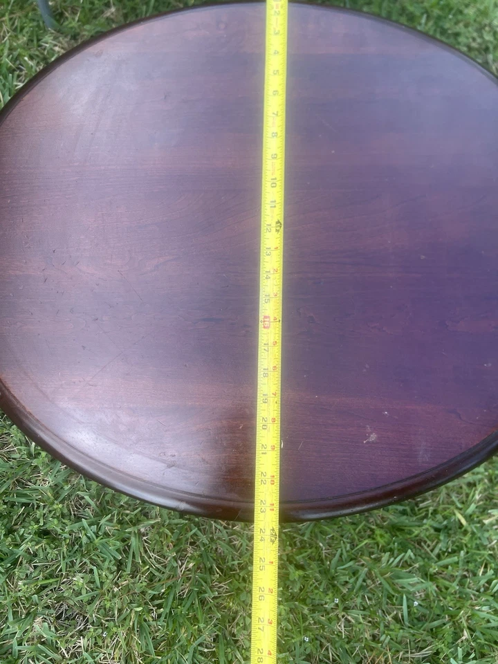 Mesa auxiliar KINCAID MUEBLES Estilo 23" Acento Ovalado Imperfecciones Envío Gratis Foto 4 de 4