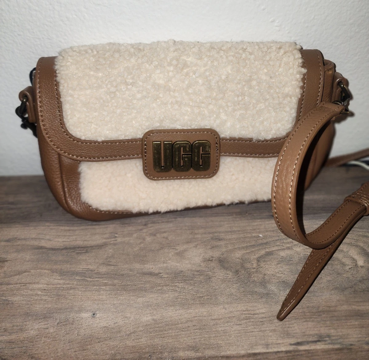 UGG Australia Leather Exterior Small Bags and Handbags for Women
