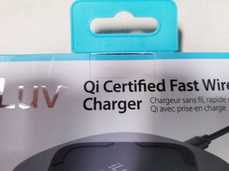 Almohadilla de carga inalámbrica rápida iLuv IAD8X10BK Qi compatible con la mayoría de los teléfonos inteligentes Foto 4 de 4