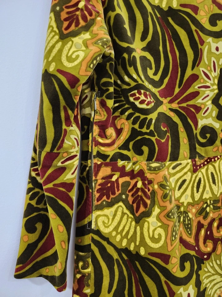 Vestido de Terciopelo Modelo Hummelsheim Retro Mod Estampado Floral Remolino Talla 42  Foto 4 de 4