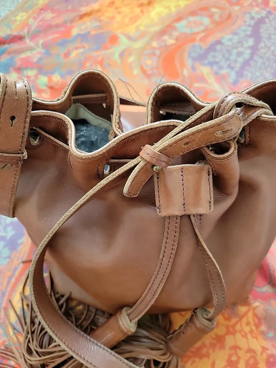 Branded bucket bag deals