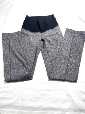 Lululemon Straight Up pants. HIGH WAIST. Size 4-6. Heather grey. EUC