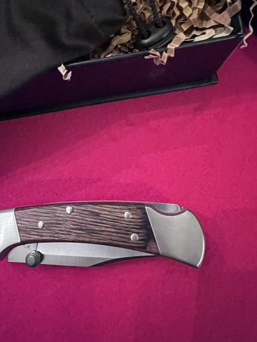 BUCK USA EXCLUSIVE 112 RANGER BOS S35VN BLADE WALNUT DYMALUX HANDLE. NIB - Picture 9 of 22