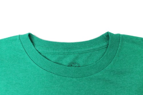 Peanuts Christmas Shirt Yth/Womens L Snoopy Woodstock Holiday Humor Short Sleeve - Picture 2 of 10