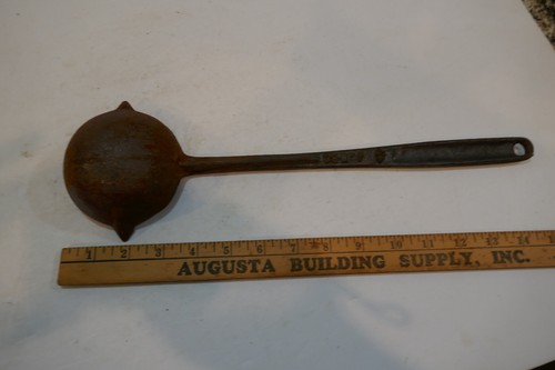 Antique Cast Iron Ladle with Pour Spouts on Both Sides Wax or Smelting - Picture 3 of 5
