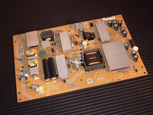 Grundig TV - Netzteil APDP-242A2 2955045100 ZYR910R Delta Power Supply