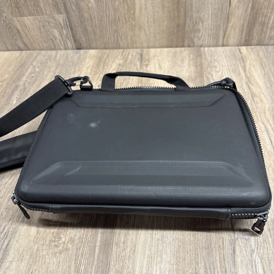 Maletín Thule Gauntlet 4 accesorios para Macbook Pro de 13" y MacBook Air Foto 4 de 4