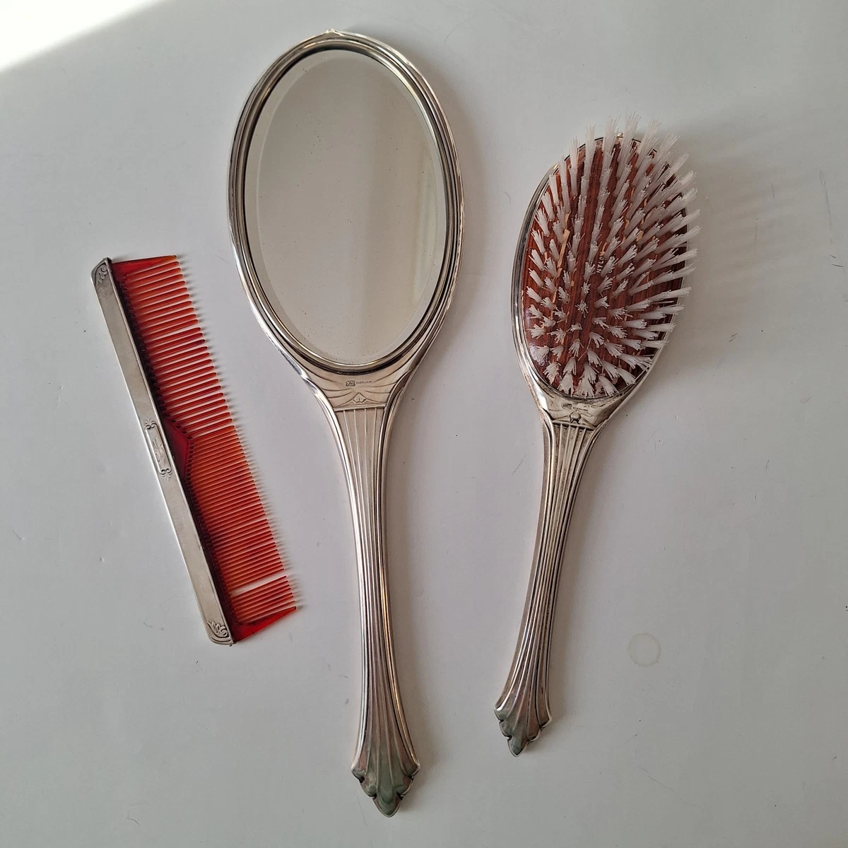 International Silver Antique US Sterling Silver Brushes & Grooming