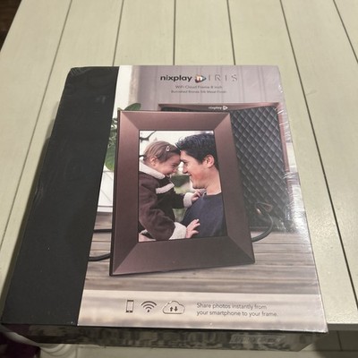 New In Box Unopened Nixplay Iris WiFi Cloud Frame 8 Inch Bronze Color W080E