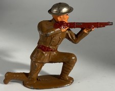 BARCLAY B13 SNIPER SOLDIER KNEELING, TIN HELMET