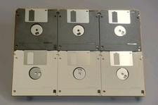6 3.5 Recordable Floppy High Density HD floppy disk 1.44 MB 3 black 3 white