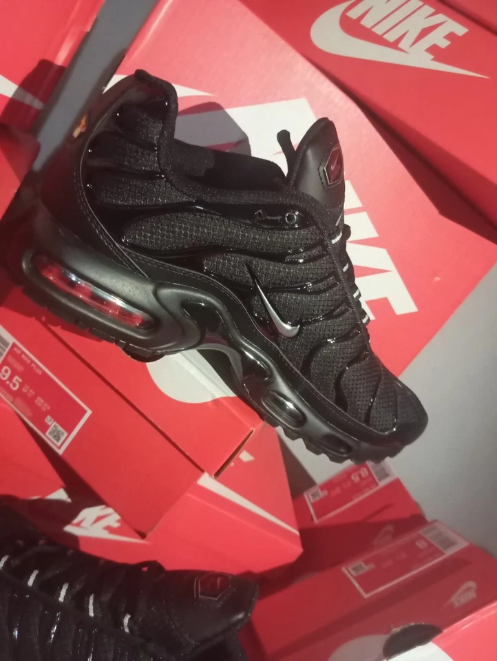 TN Air Max Plus Nike Black Con Nike Colore Argento Originali dal N.41 - Immagine 2 di 4