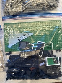 LEGO Creator Expert 10218 Pet Shop &ndash; 100% Complete w/ Minifigs, Box & Manuals