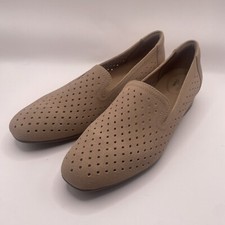 Clarks Collection Perforated Suede Loafers Juliet Hayes Sand Excellent Condition