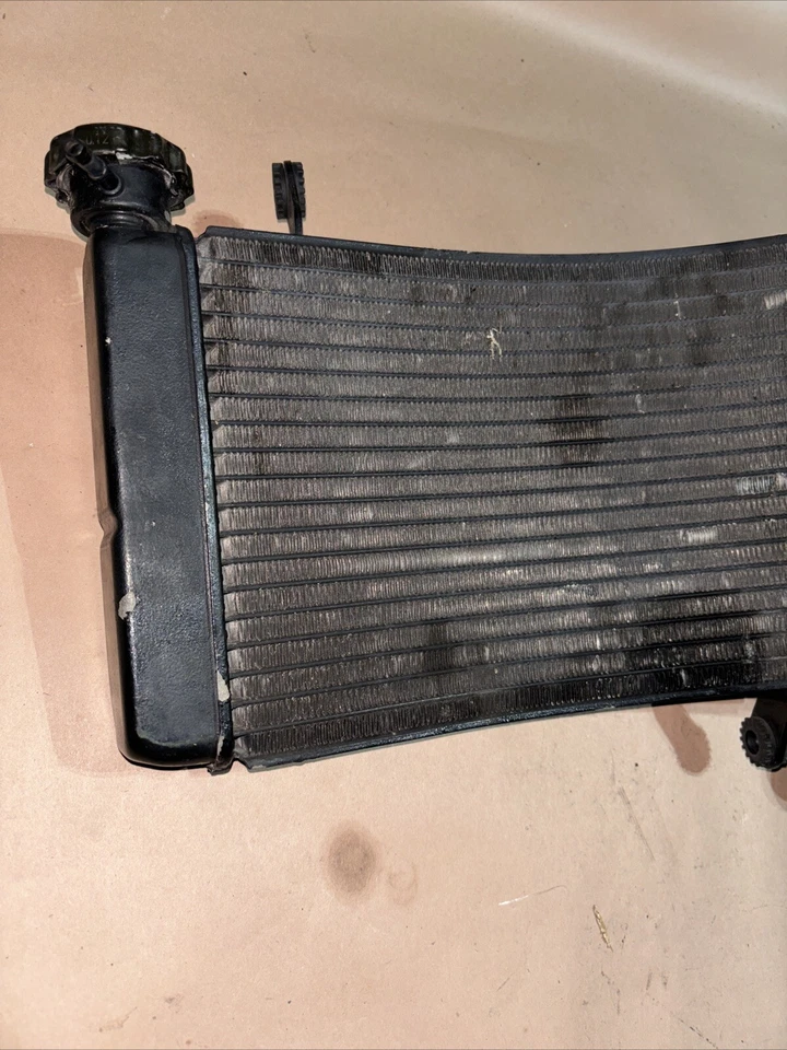 DUCATI ST4 s ST2 GENUINE OEM water cooled RADIATOR COOLING + FAN - Image 3 of 4
