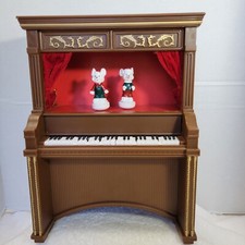 Magical Holiday Self Playing Piano With Dancing Mice 12 Classic Xmas Songs Play