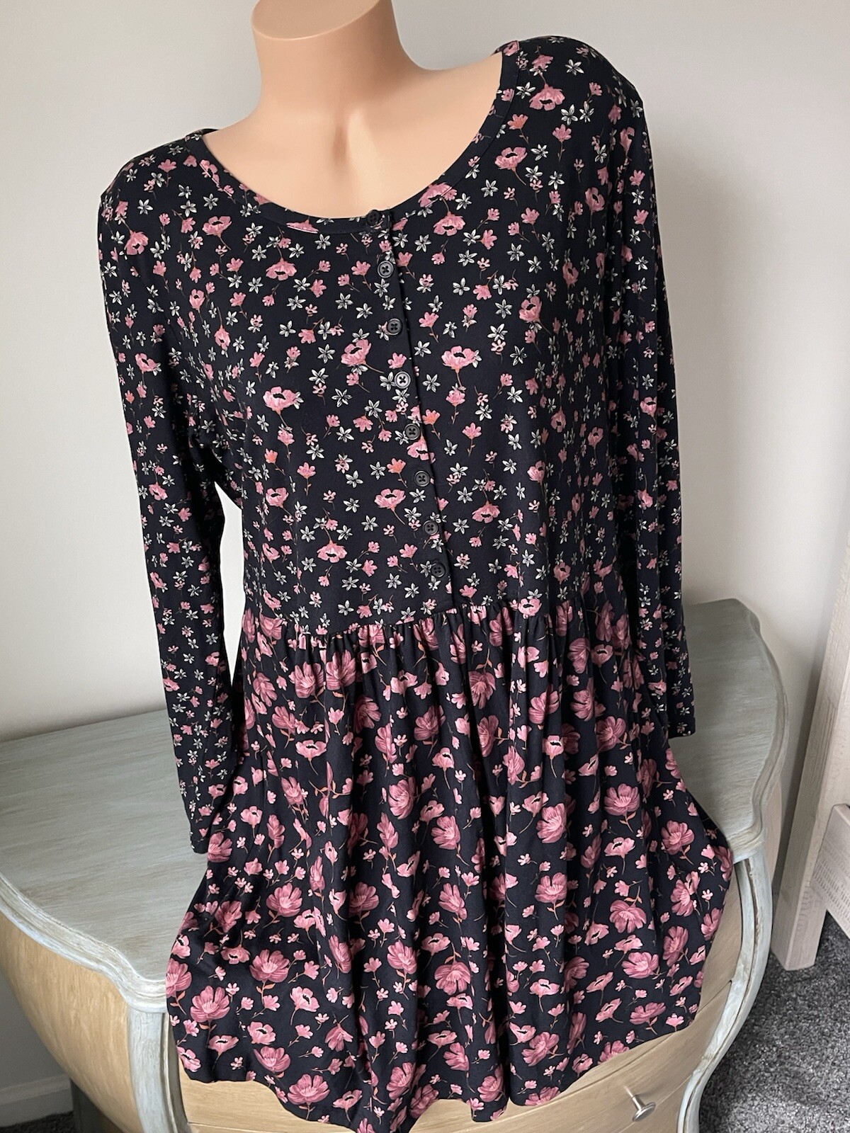Coldwater Creek Dress L Long Sleeve Floral Knee Length Black Pink Jersey Knit