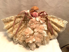 1950 Antique Lace and flowers hand fan. 11.5" rare bev