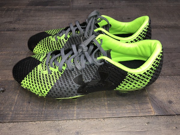 soccer cleats size 7.5