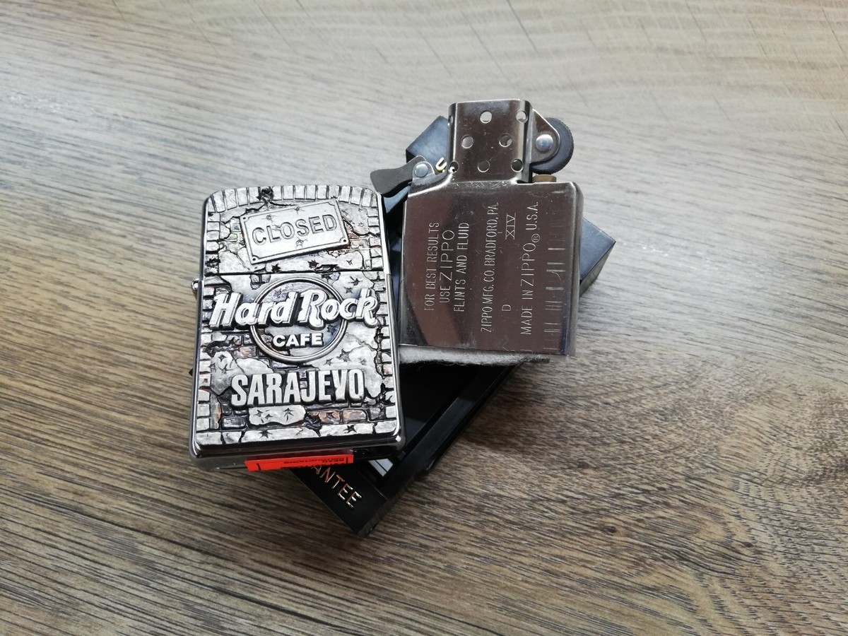 VERY RARE 1998 ZIPPO MILITARY NATO KFOR FORCE HARD ROCK CAFFE