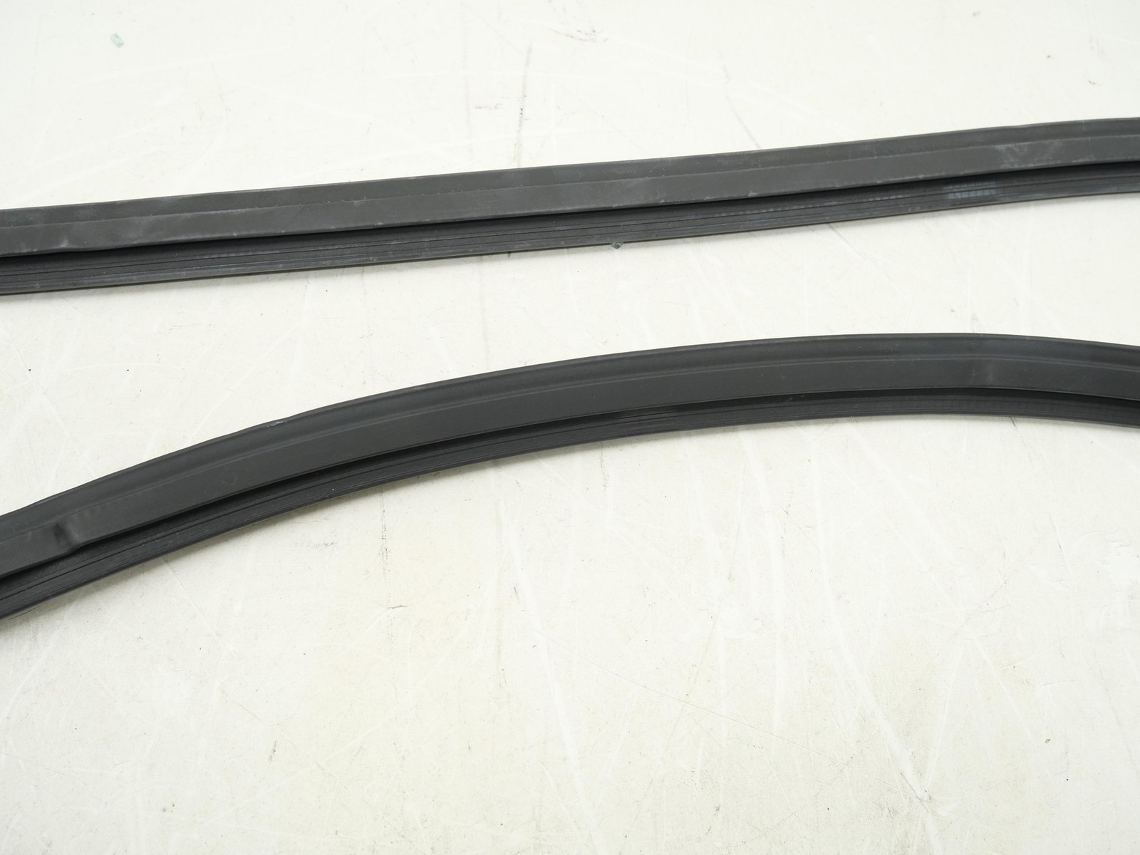 Used Door Molding Weather Strip Seal Driver/Passenger 2016-2021 McLaren 570S OEM