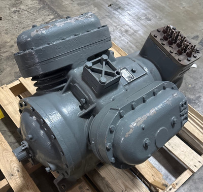 DUNHAM-BUSH SEMI HERMETIC COMPRESSOR 2YF MODEL 358CFN TYPE 60 450 V 50 AMP 3 PH
