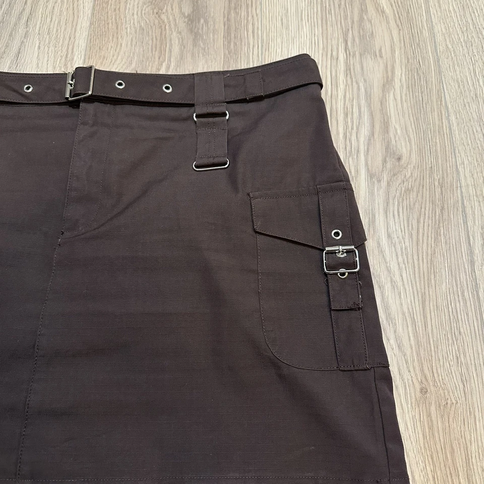 Minifalda vintage Y2k Mossimo marrón tiro bajo cargo cremallera bolsillo talla 16 ojal Foto 2 de 4