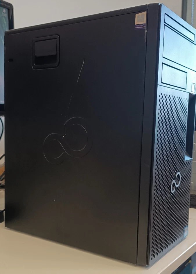 Desktop Fujitsu Esprimo P557 E85+ - Intel Core I3-7100,RAM 12Gb,SSD 250GB,W10PRO - Immagine 2 di 4