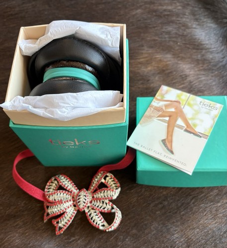 Tieks Classic Matte Black Leather Ballet Flats - Women's US Size 10 NEW