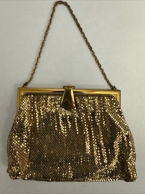 Vintage Whiting & Davis Gold Mesh Bag W/Clasp.  8  X  5 . Evening Bag.