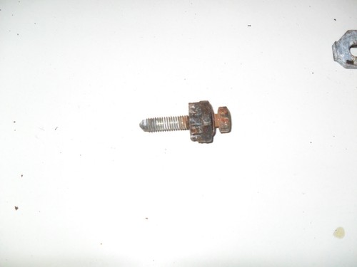 VW Golf 1 Scirocco 1,8L Motorhalter Getriebehalter Halter Servolenkung Schraube