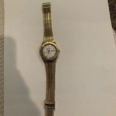 Timex Q 36mm Gold Tone/White Stainless Steel Quartz TW2U95800