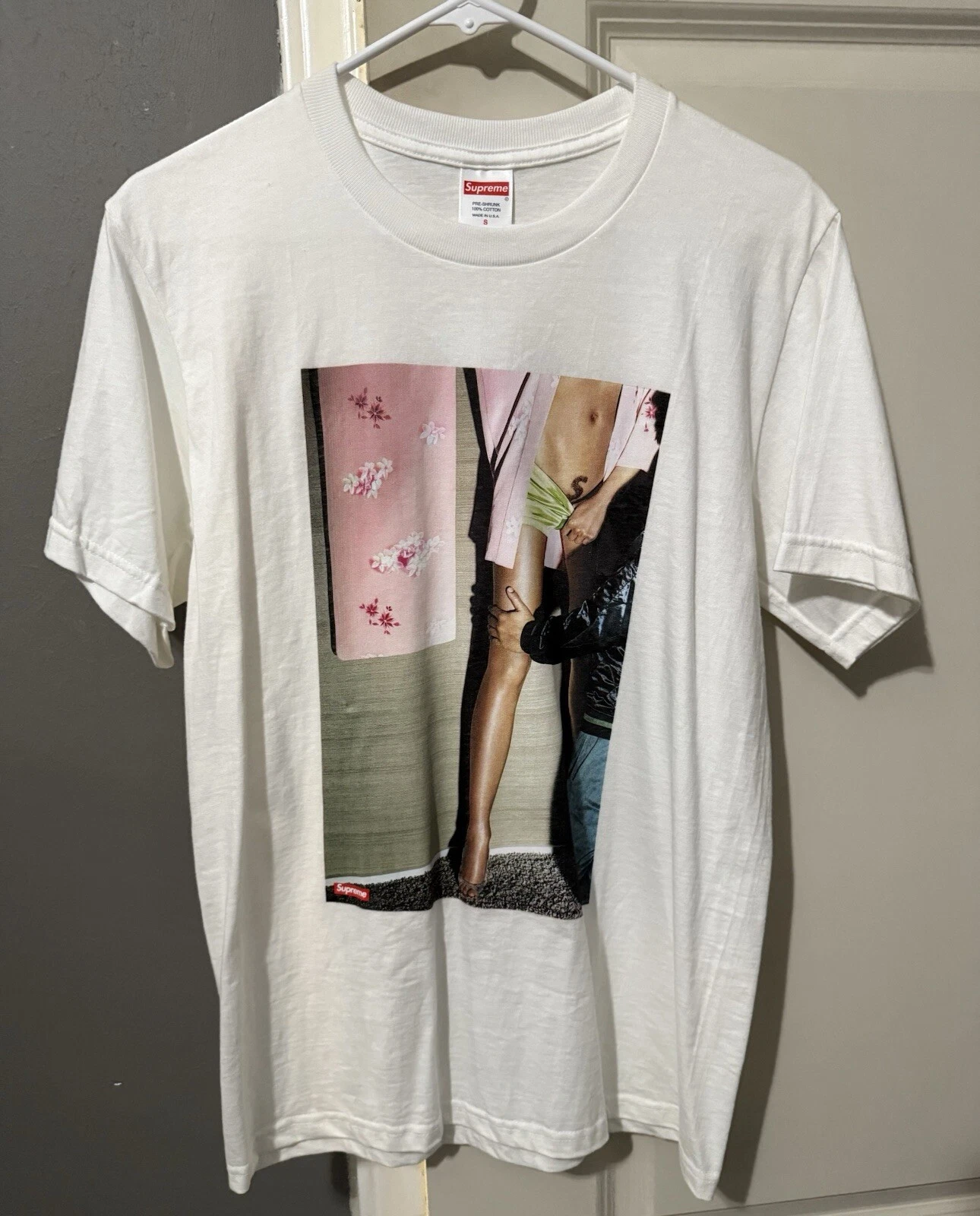 Tee shirt homme modèle suprême taille S