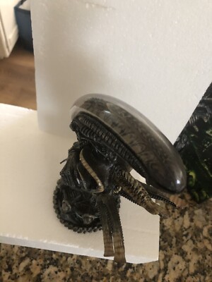 Alien Special Edition Mini Bust by Palisades #694/5000 | eBay