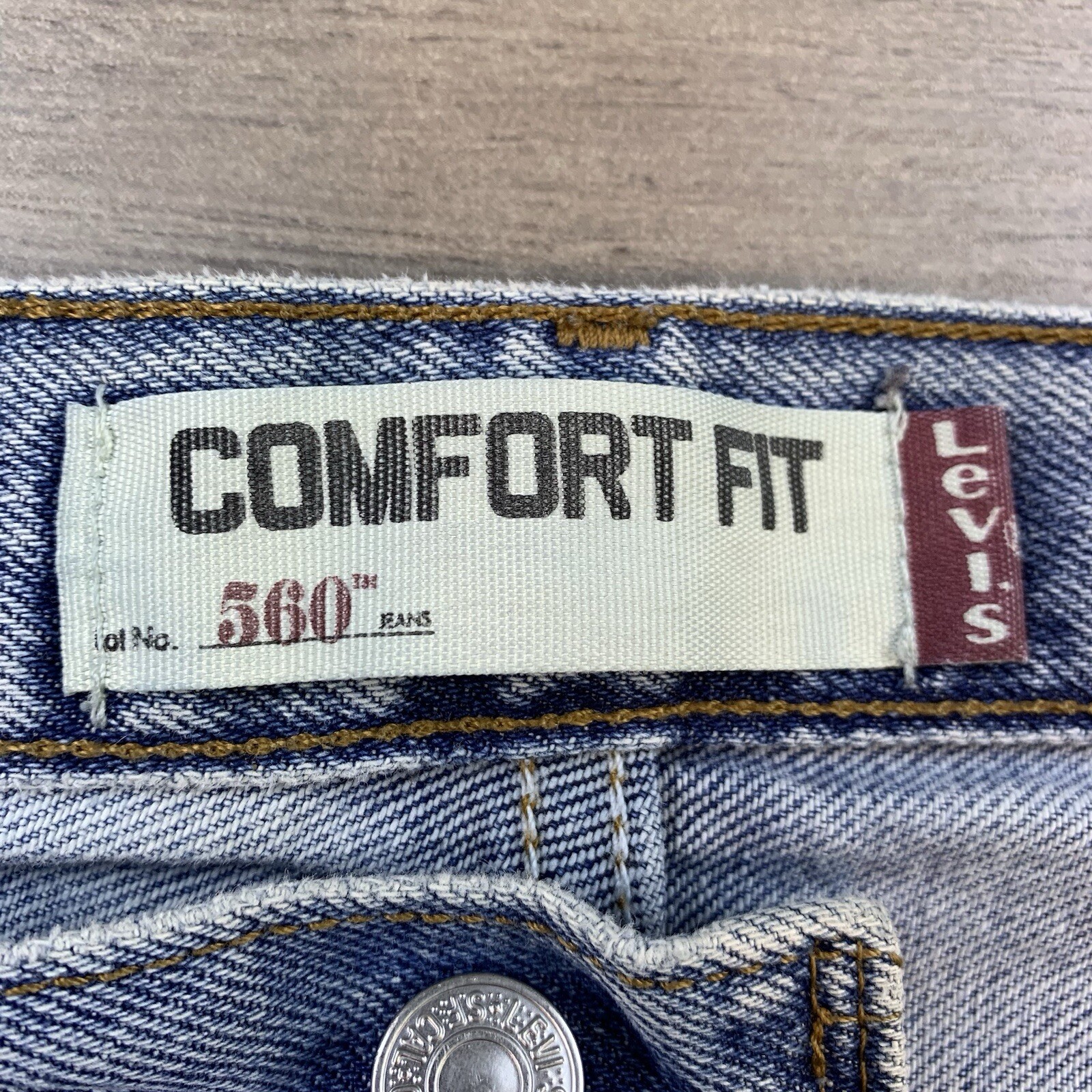 Levis 560 Jeans Mens Size 36 x 32 Comfort Fit Blue Light Wash Denim Vintage 90s thumbnail 9