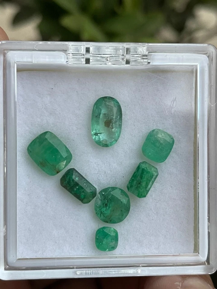 7-Carat Natural Emerald Cut Lot from swat Pakistan - Image 4 of 4