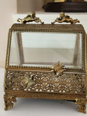 Vtg Gilt Ormolu Jewelry Casket w/ Beveled Glass Panels Cherubs & Birds READ